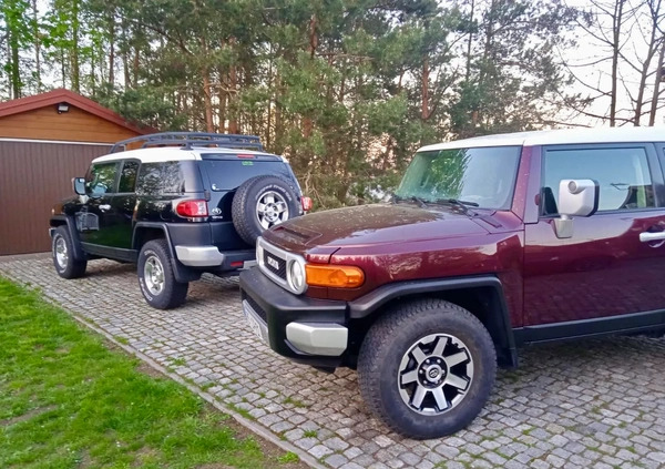 Toyota FJ cena 83000 przebieg: 223000, rok produkcji 2008 z Brok małe 781